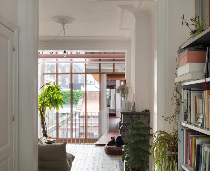 Valine House Conversion | LDSRa + Olivier Goethals