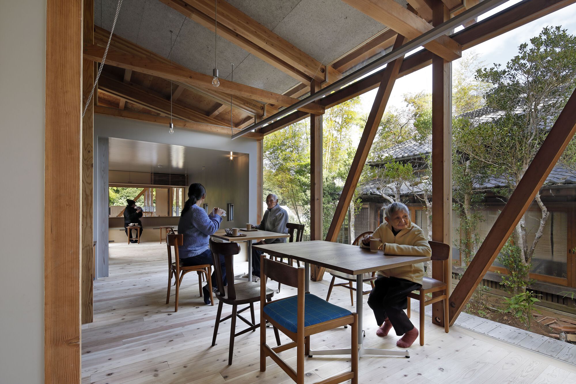 Long House with an Engawa Senior Daycare Center