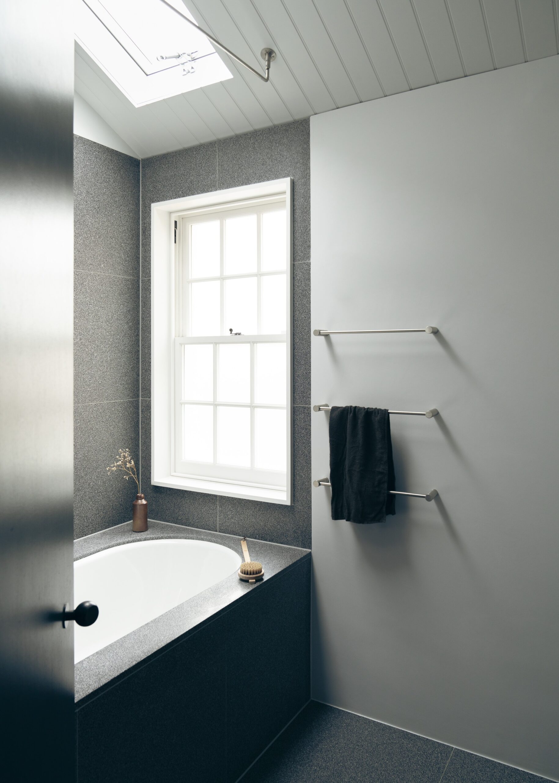 Concrete Plinth House