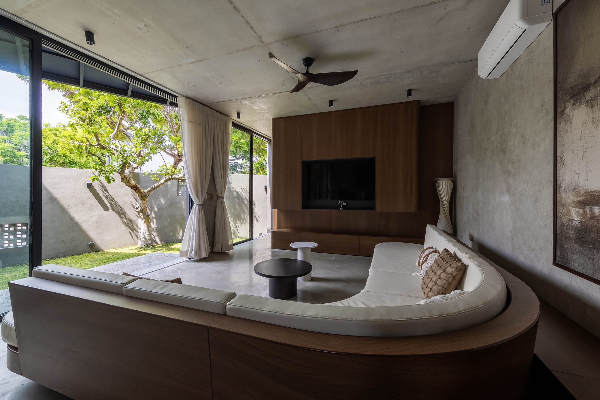 PR House