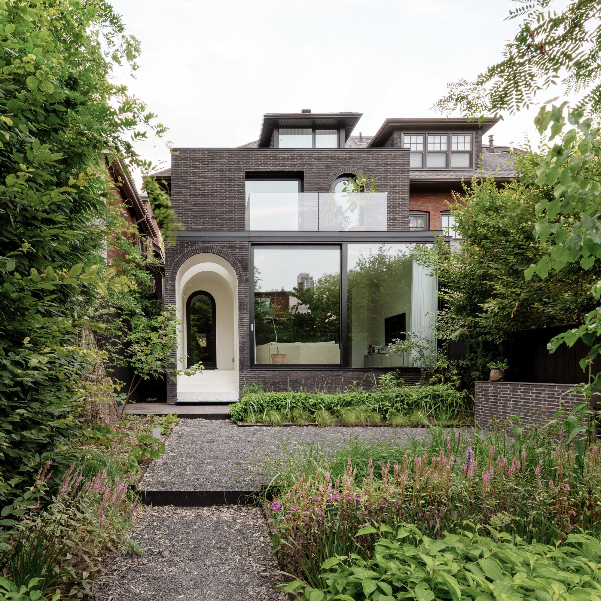 Roxborough House