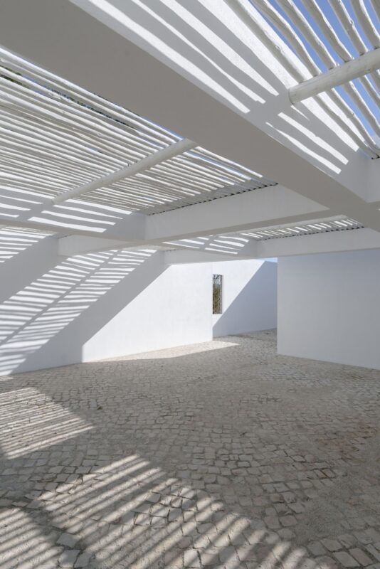 © Richard John Seymour5