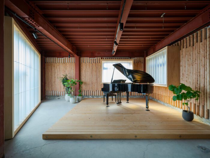 © Takahiro Arai1