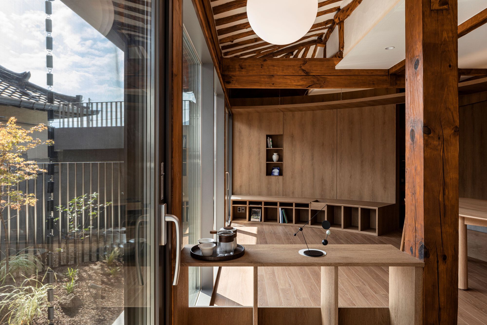 Boundary Residence