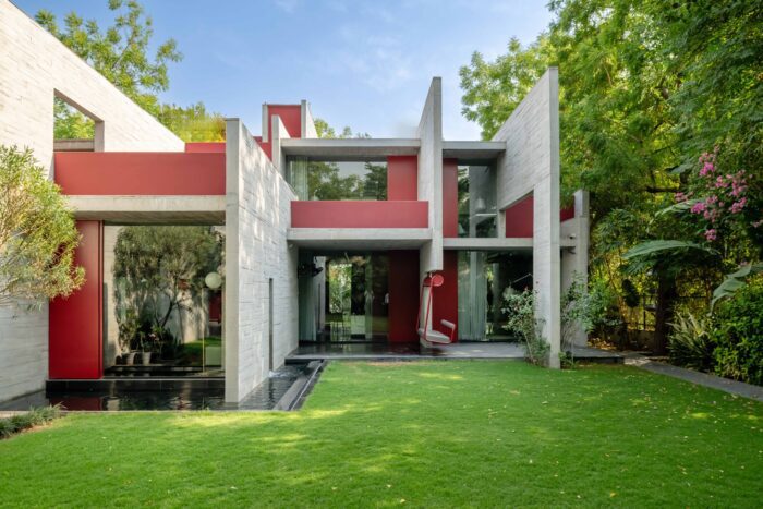 Trees Sliced Through Residence | Matharoo Associates