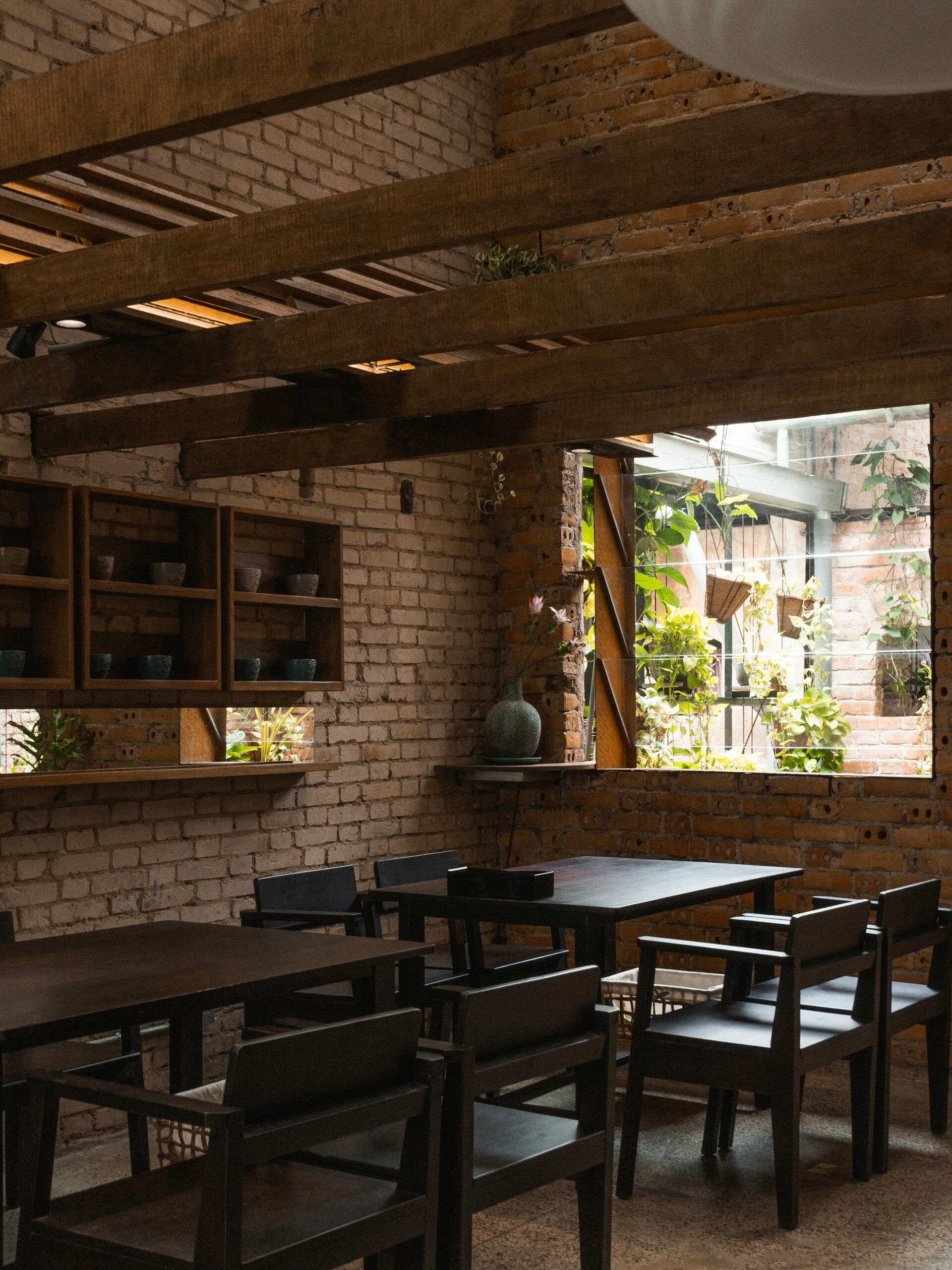 O Plant-based Ton That Dam Cafe Restaurant