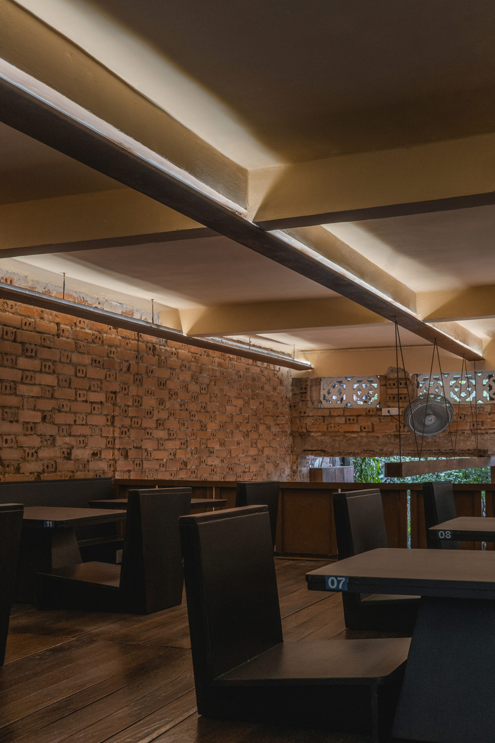 O Plant-based Ton That Dam Cafe Restaurant