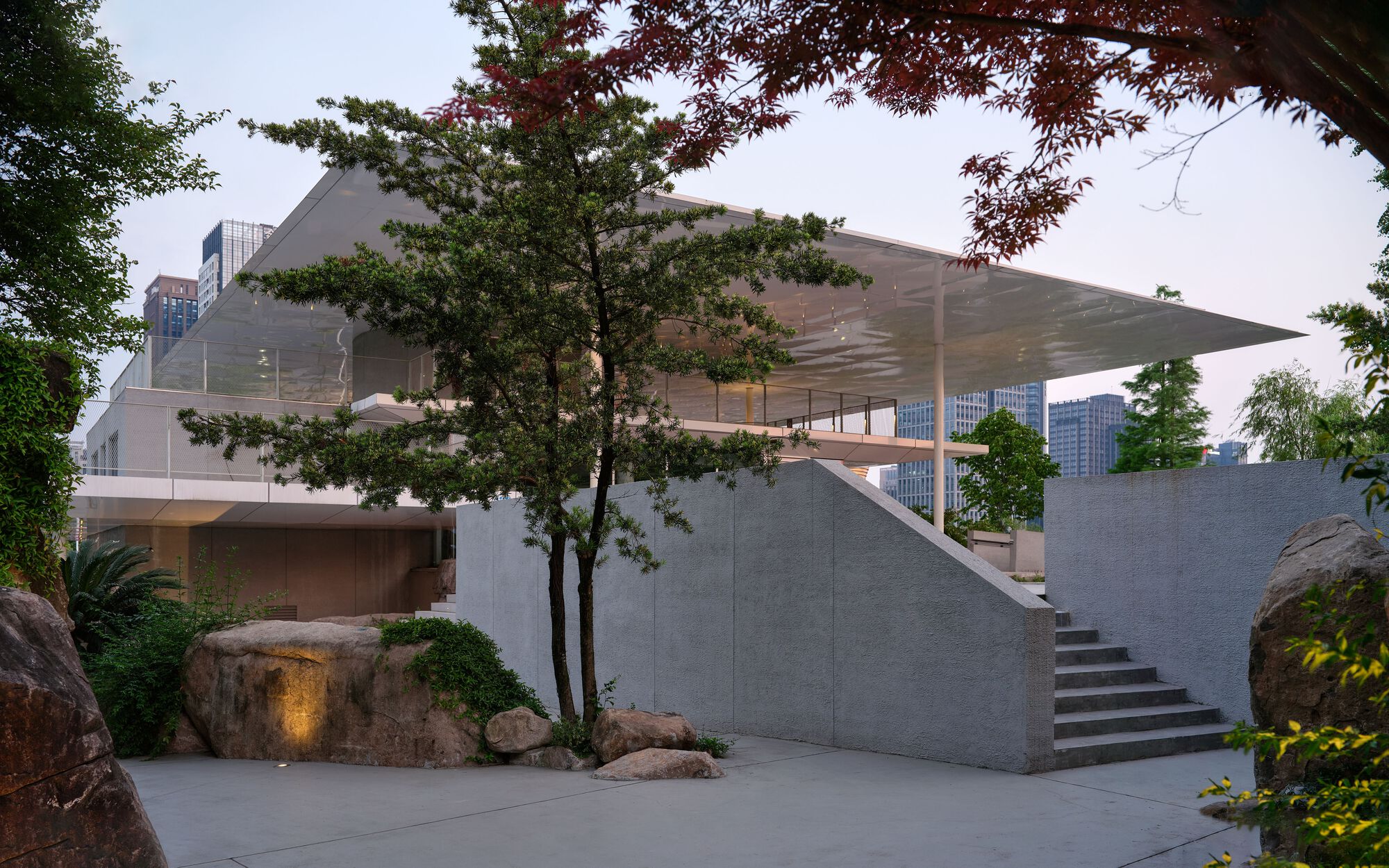 The Jianshi Station & the Tingyun Station