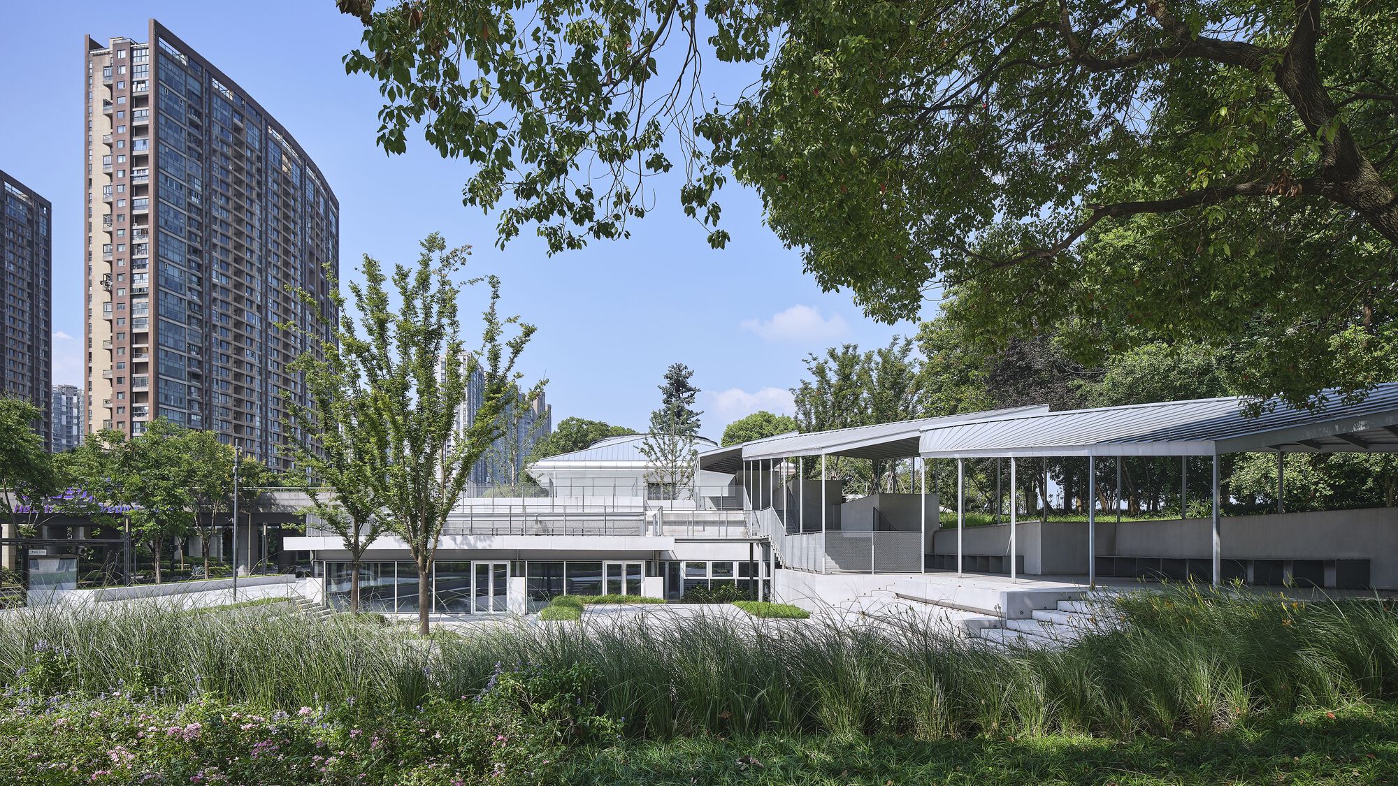 The Jianshi Station & the Tingyun Station