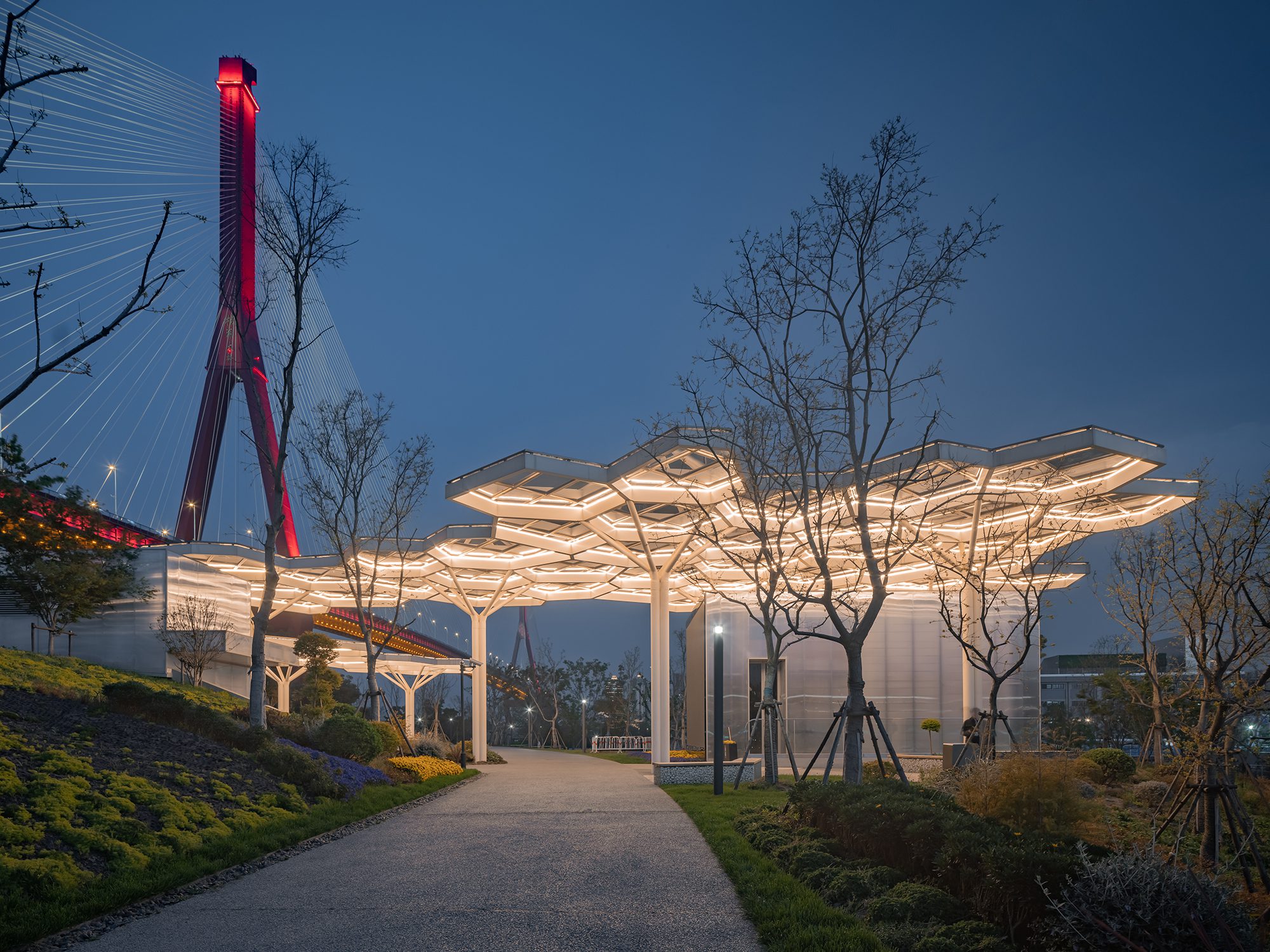 Yangpu Bridge Public Space and Integrated Environment