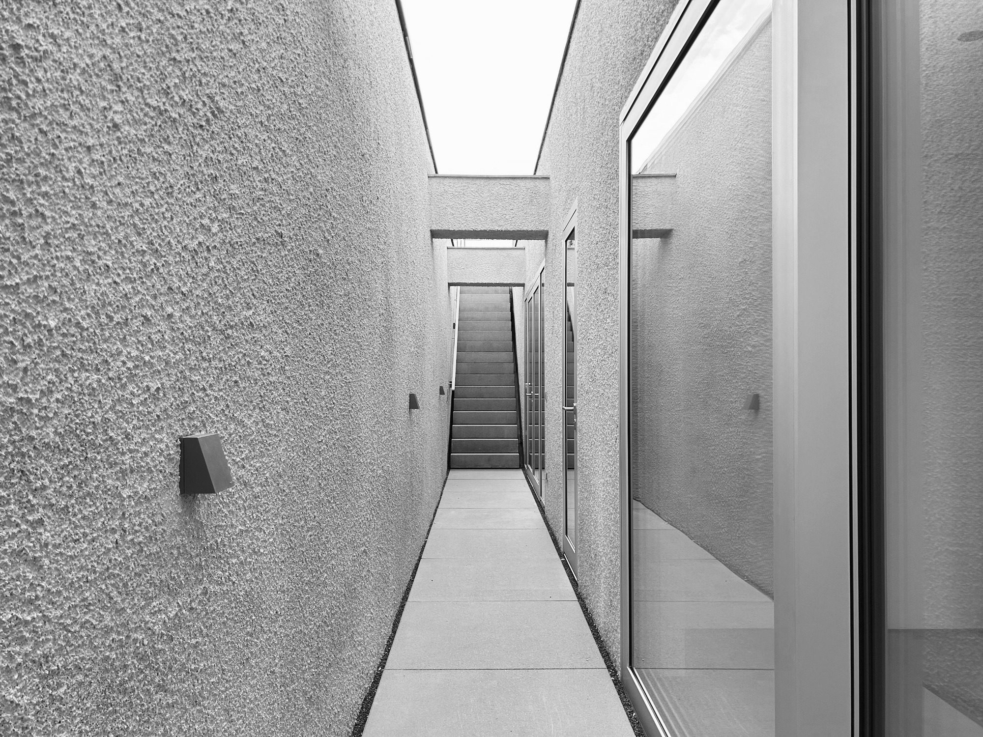 Roof With 20 Concrete Ribs