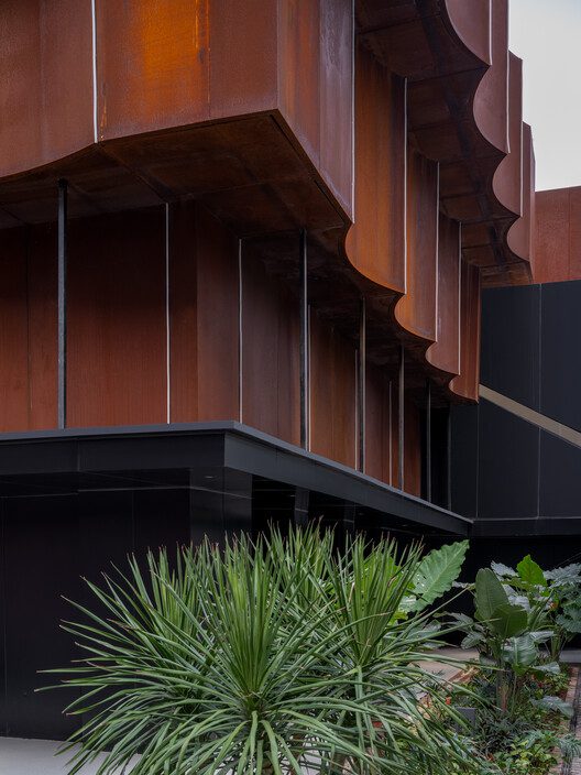 apm Gallery in Haikou GAOXINGLI