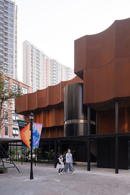 apm Gallery in Haikou GAOXINGLI