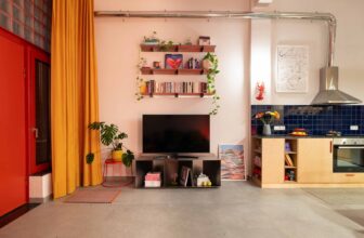 Apartment V