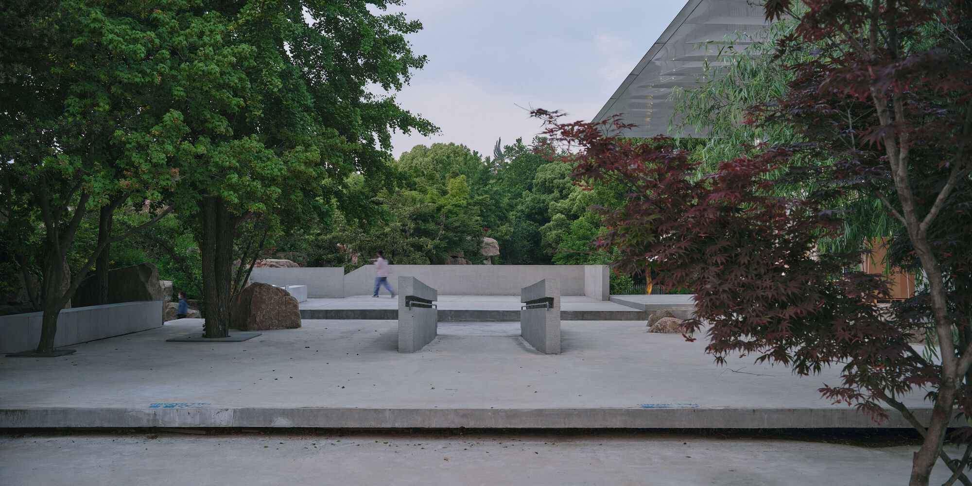 The Jianshi Station & the Tingyun Station