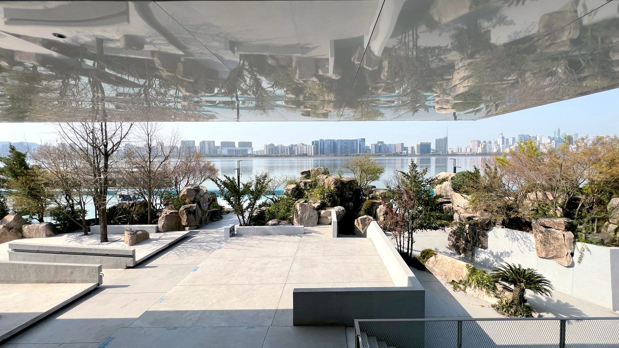 The Jianshi Station & the Tingyun Station