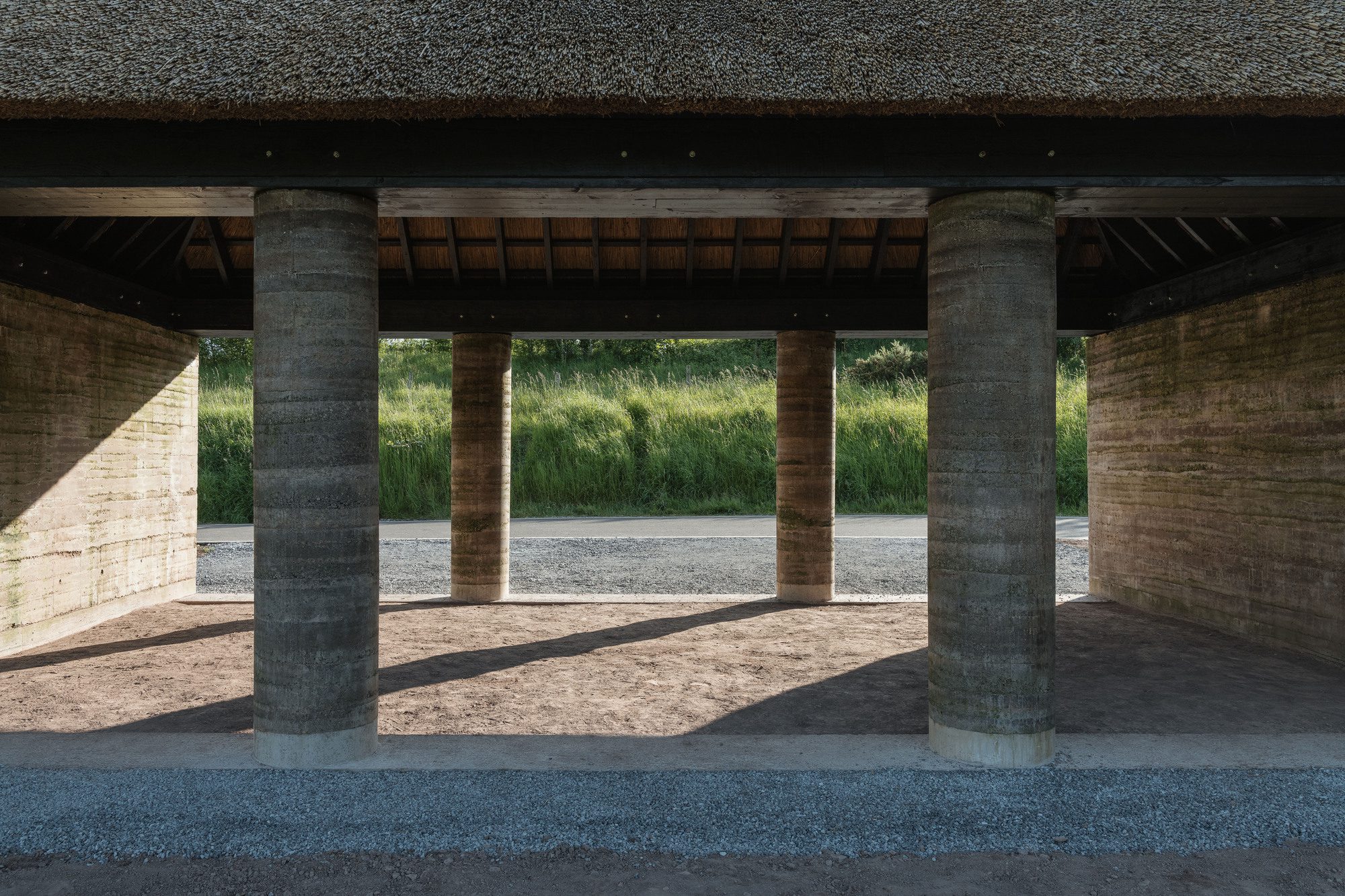 den talamh Meeting Point