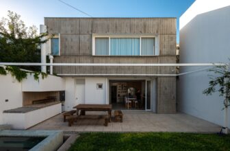 Articulated Boxes House Refurbishment
