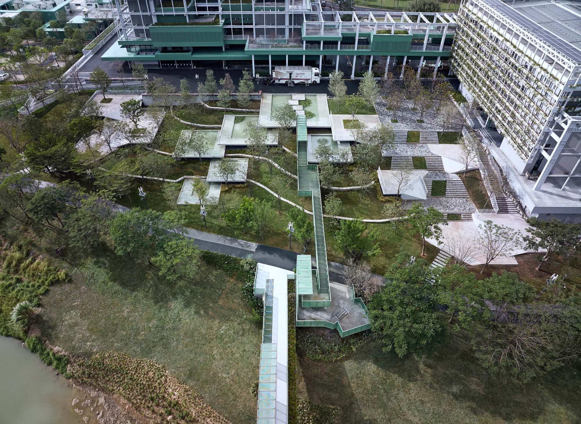 Shenzhen International Low-carbon City Convention and Exhibition Center