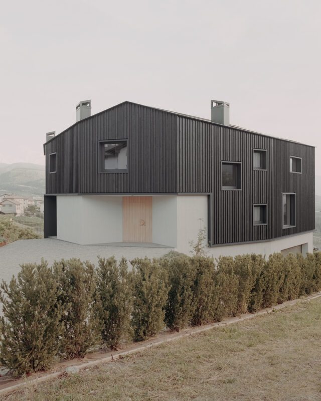 hometown house modusarchitects 4 Hometown House