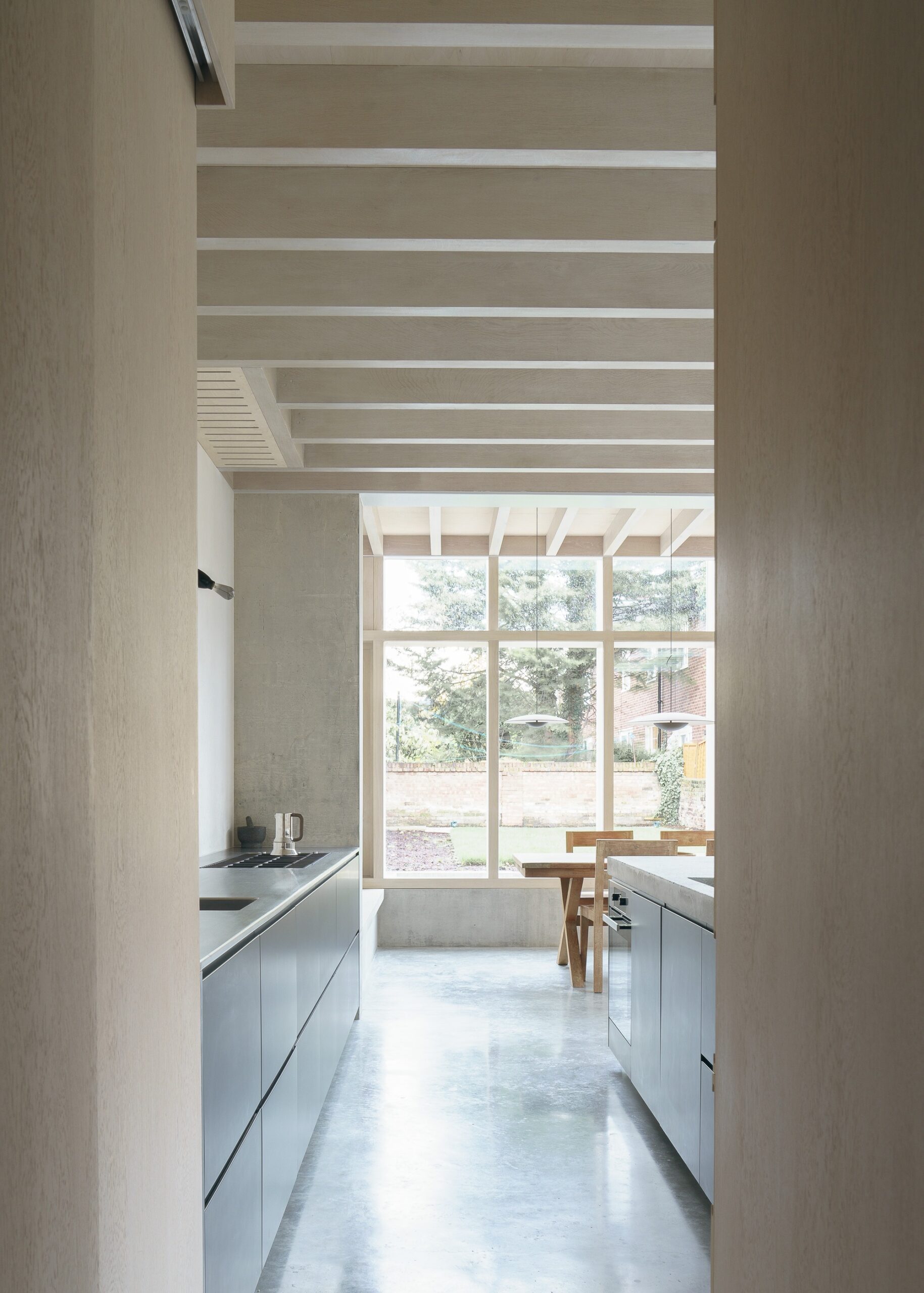 Concrete Plinth House