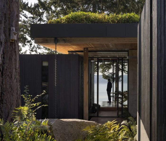 Longbranch Residence