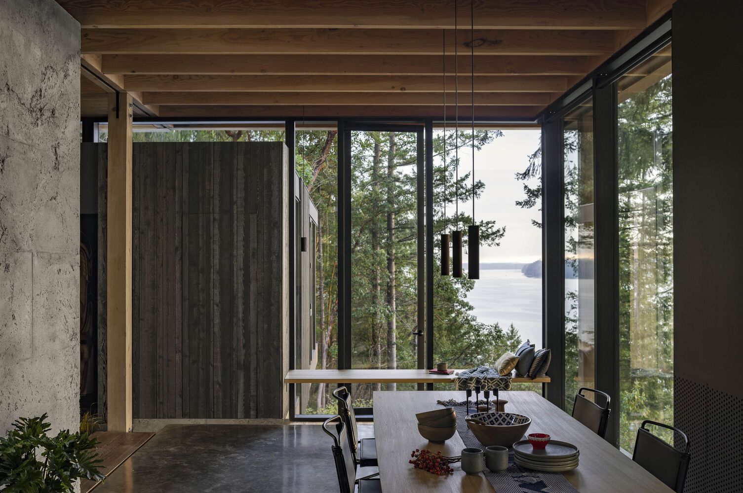 Longbranch Residence