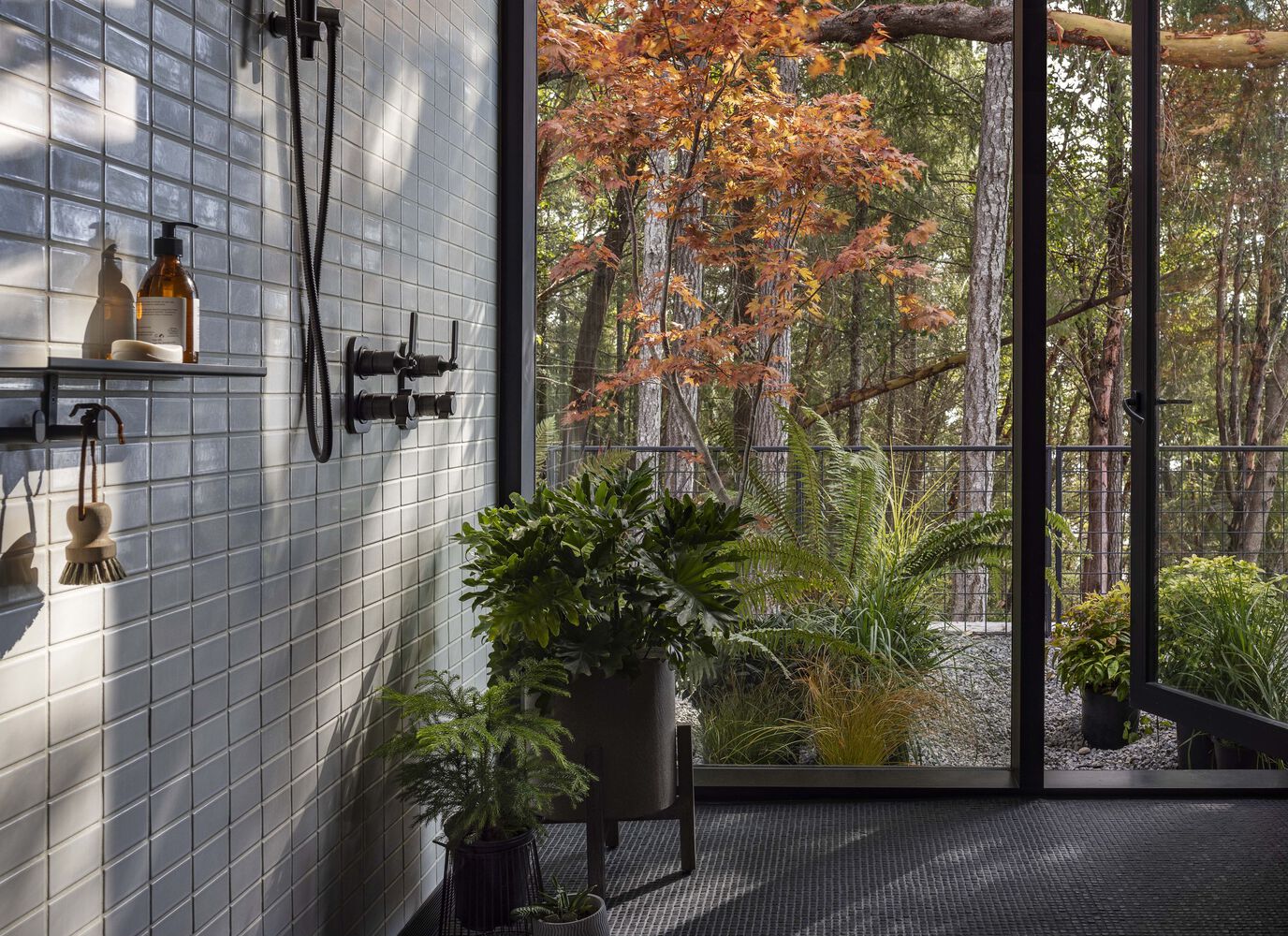 Longbranch Residence