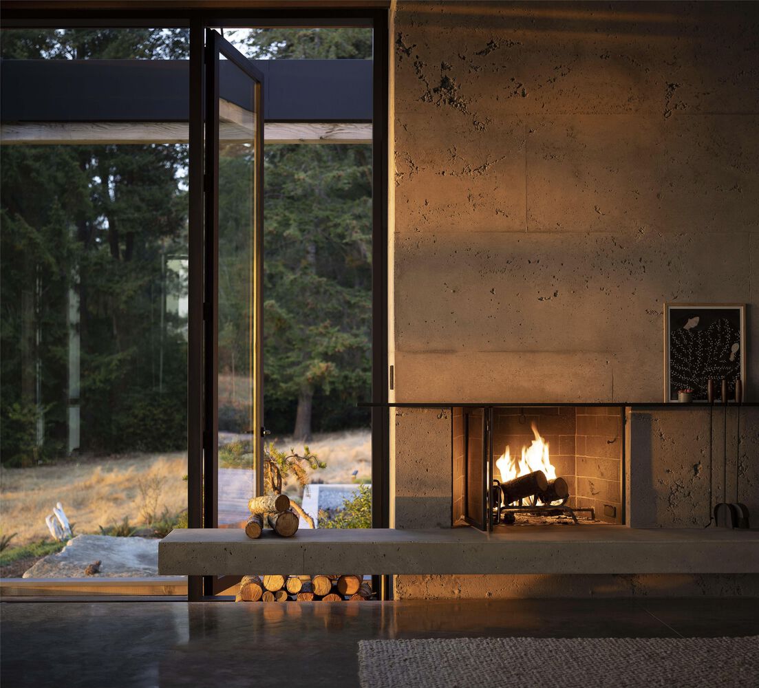 Longbranch Residence