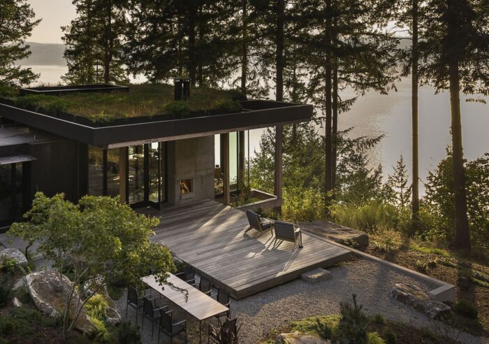 Longbranch Residence