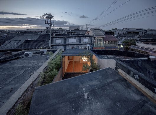 Architecture in its surroundings