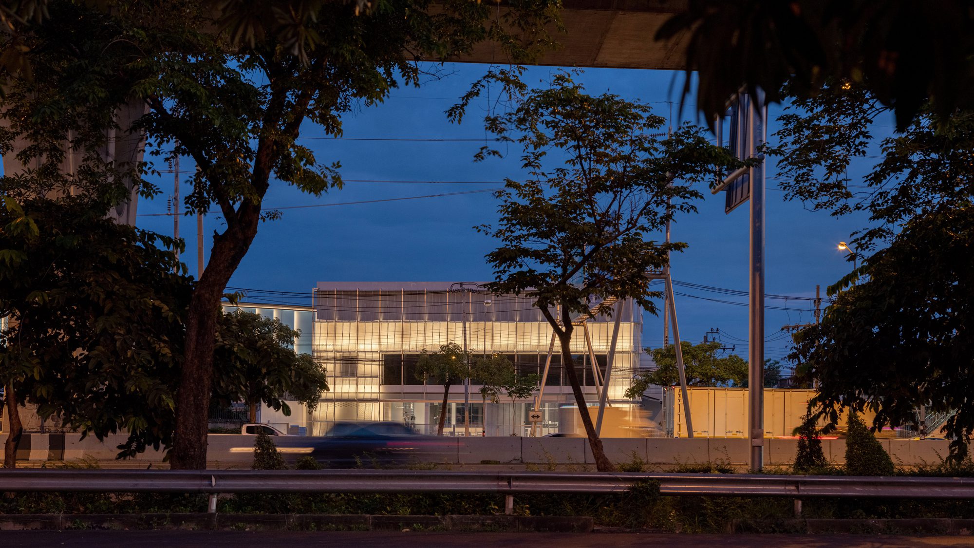 Archive Auto Service Facility