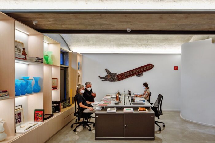 Perspective Meeting room9