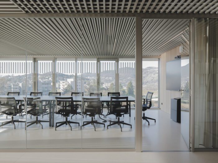 Raiffeisen Bank Colline del Ceresio 21 Raiffeisen Bank Colline del Ceresio 21