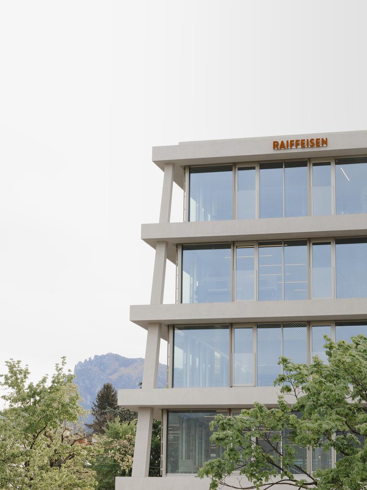 Raiffeisen Bank Colline del Ceresio 25