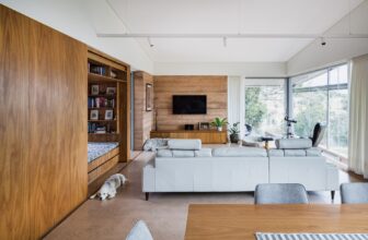 rapid close house