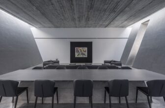 PIFO GALLERY