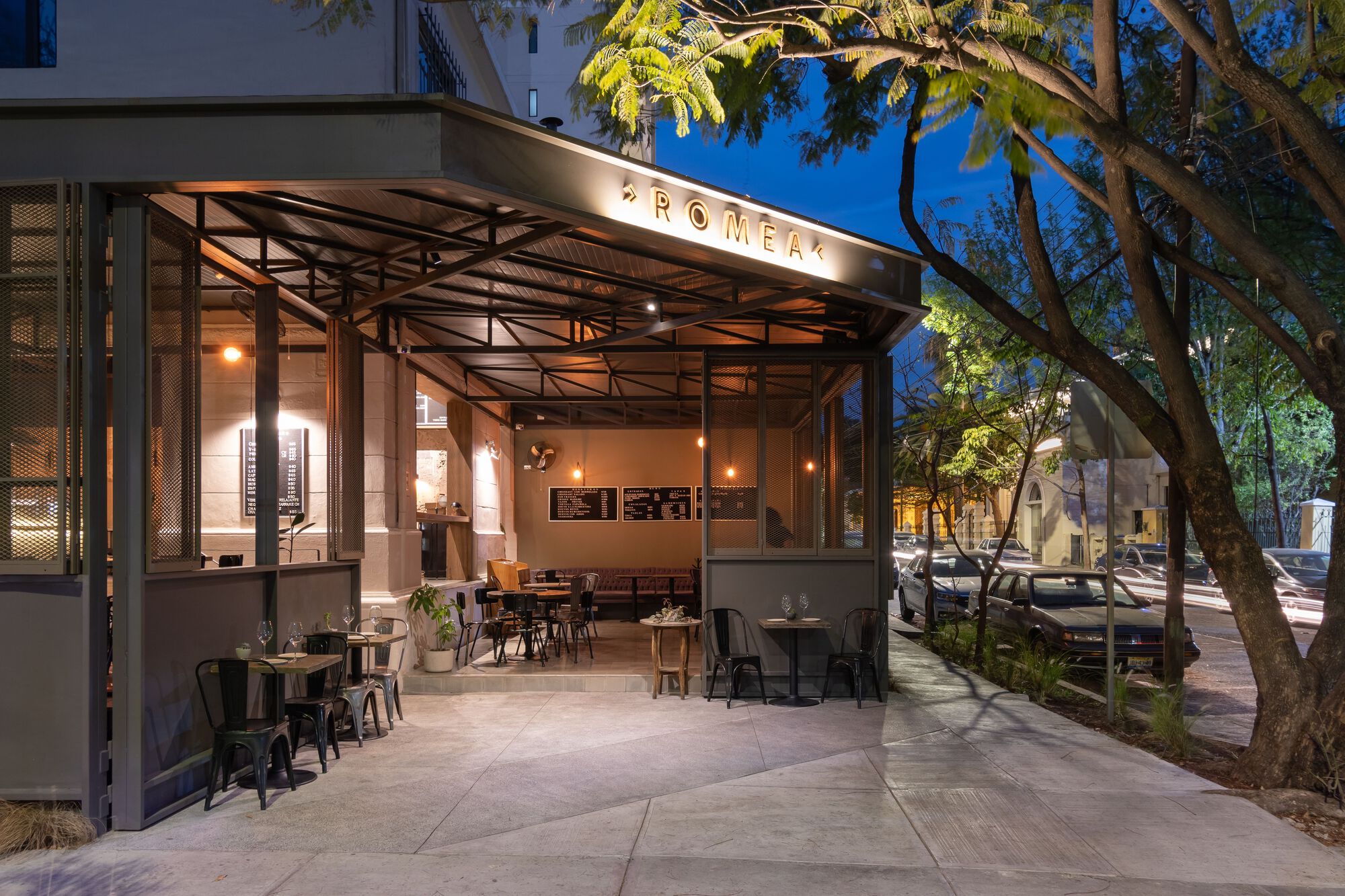 Romea Morelos Restaurant