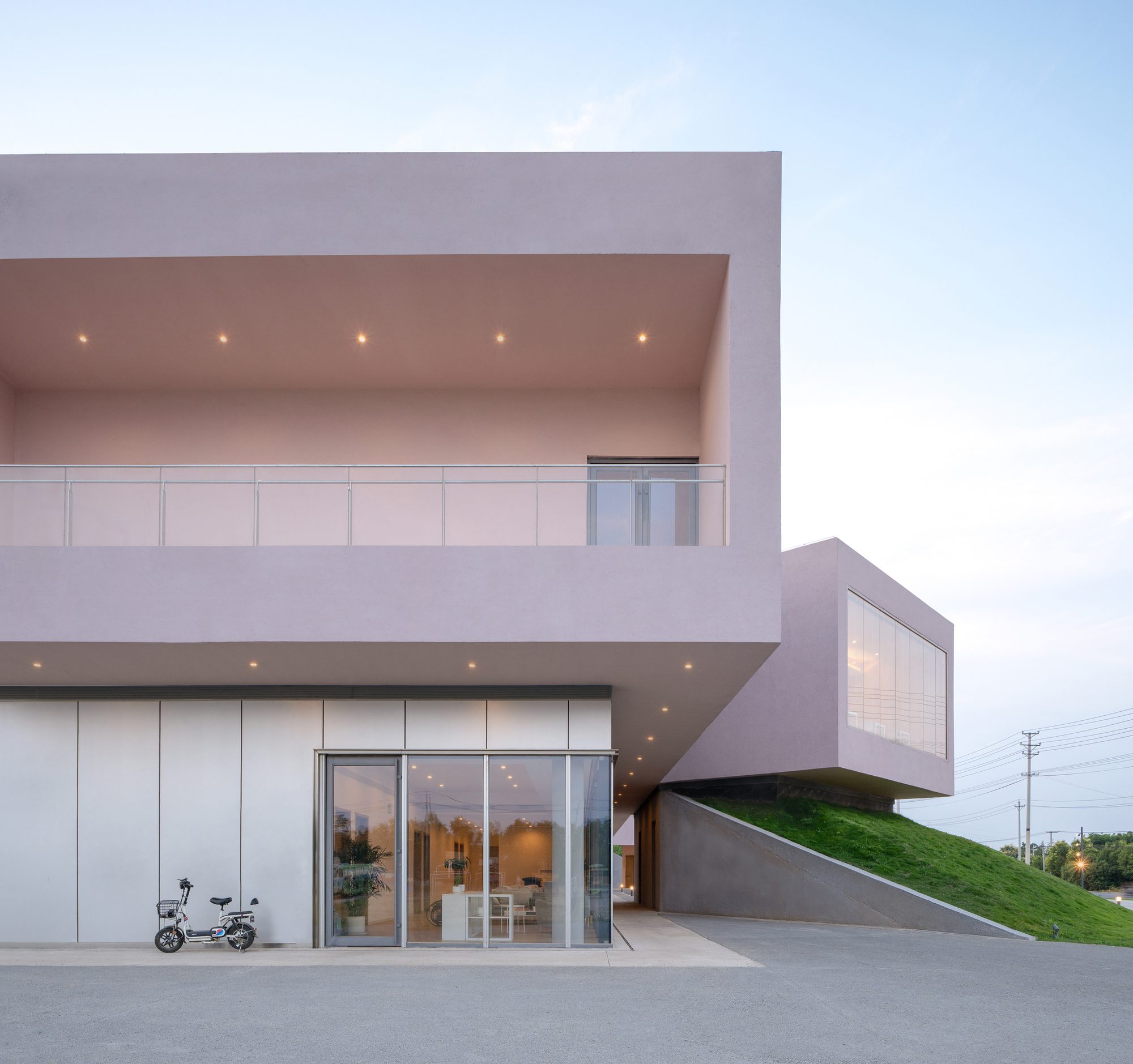 The Xue Village Community and Tourist Service Center