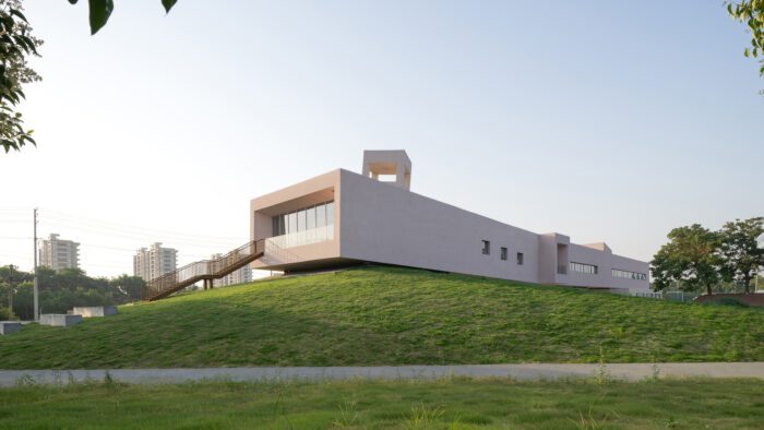 The Xue Village Community and Tourist Service Center | Studio 10