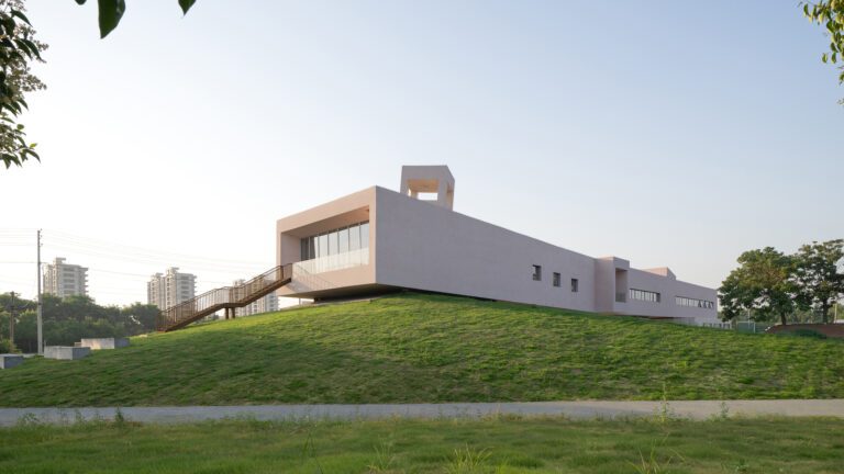 The Xue Village Community and Tourist Service Center | Studio 10