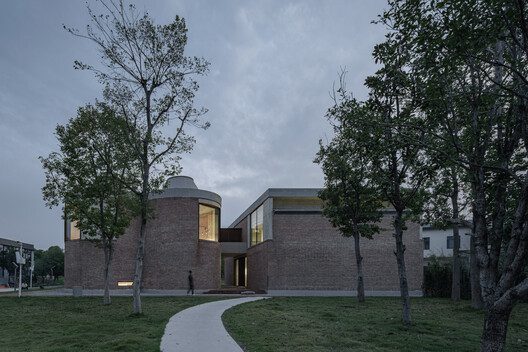 Straw Stack Space in Houhu Art Park