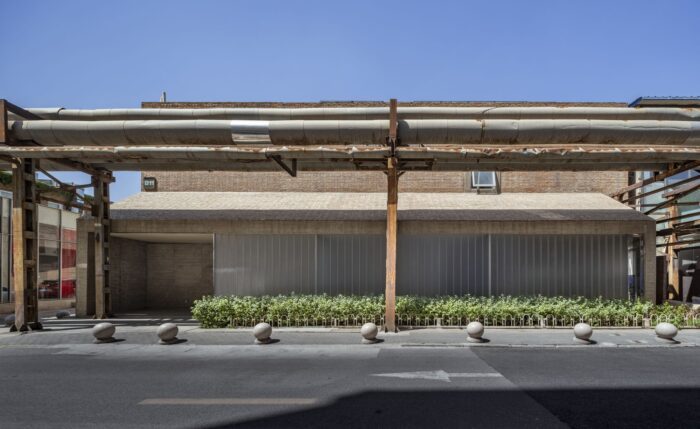 street view. Image © Weiqi Jin1