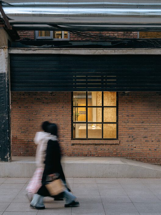 the community on 3rd ceramics street atelier suasua atelier suasua 2