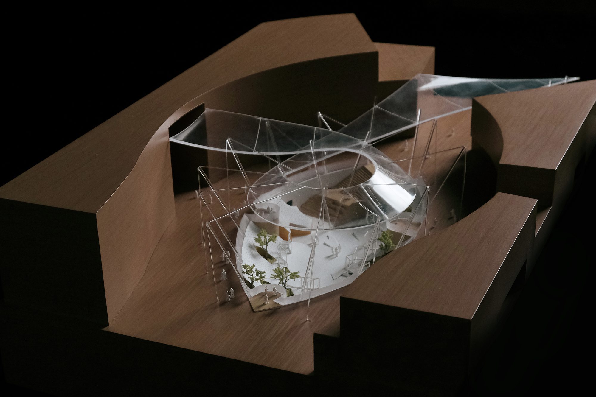 The Floating Courtyard