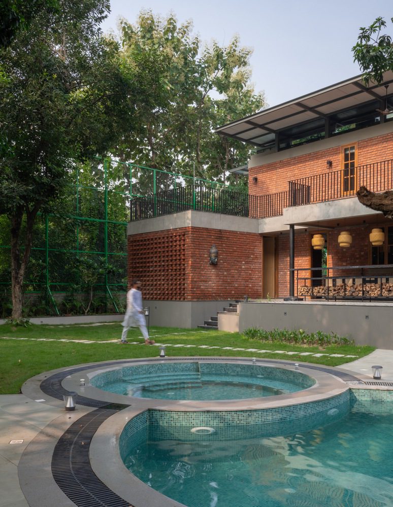 The Gorakhpur Farmhouse