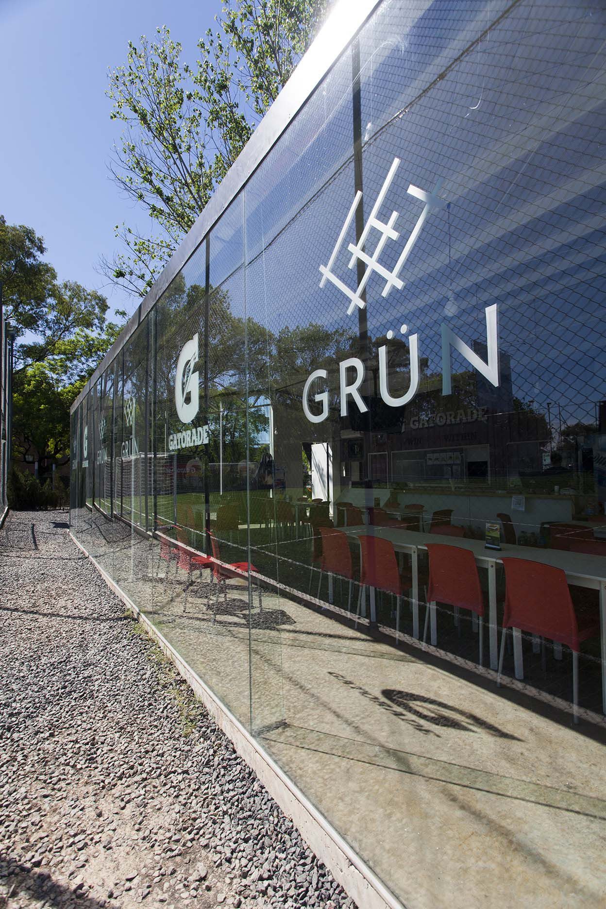 Sports Complex – Grün