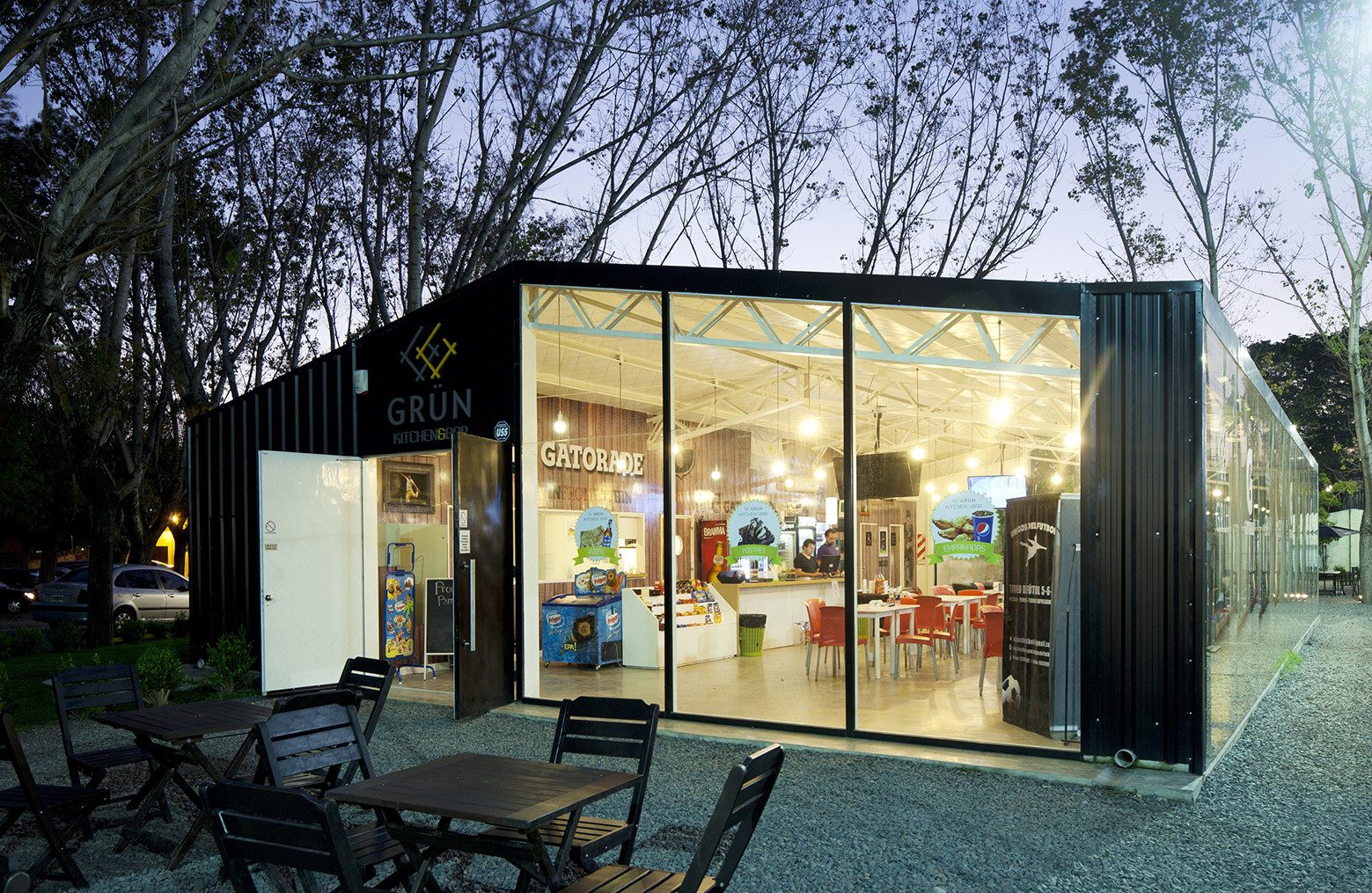 Sports Complex – Grün