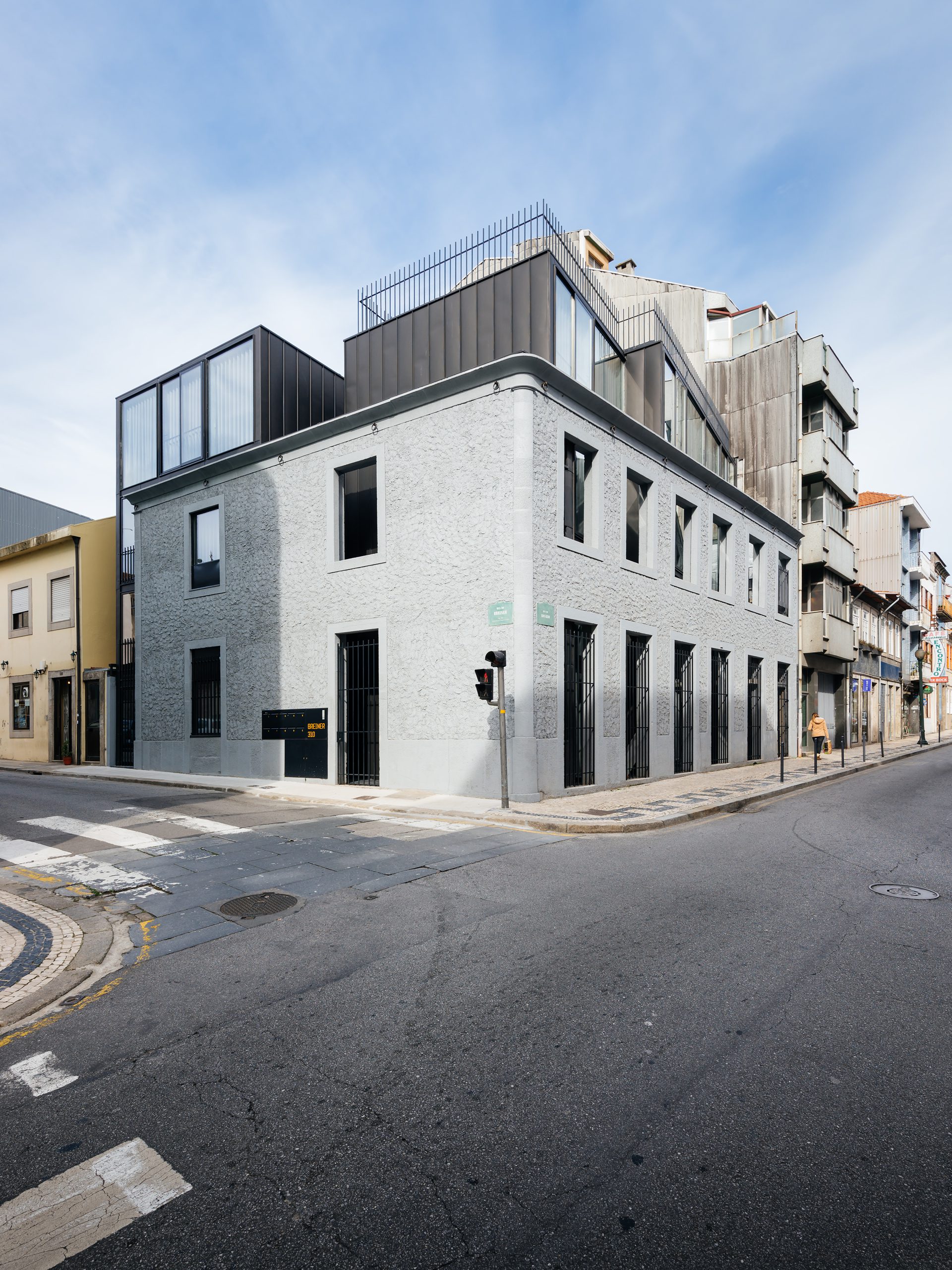 Breiner 310 Residencial Building