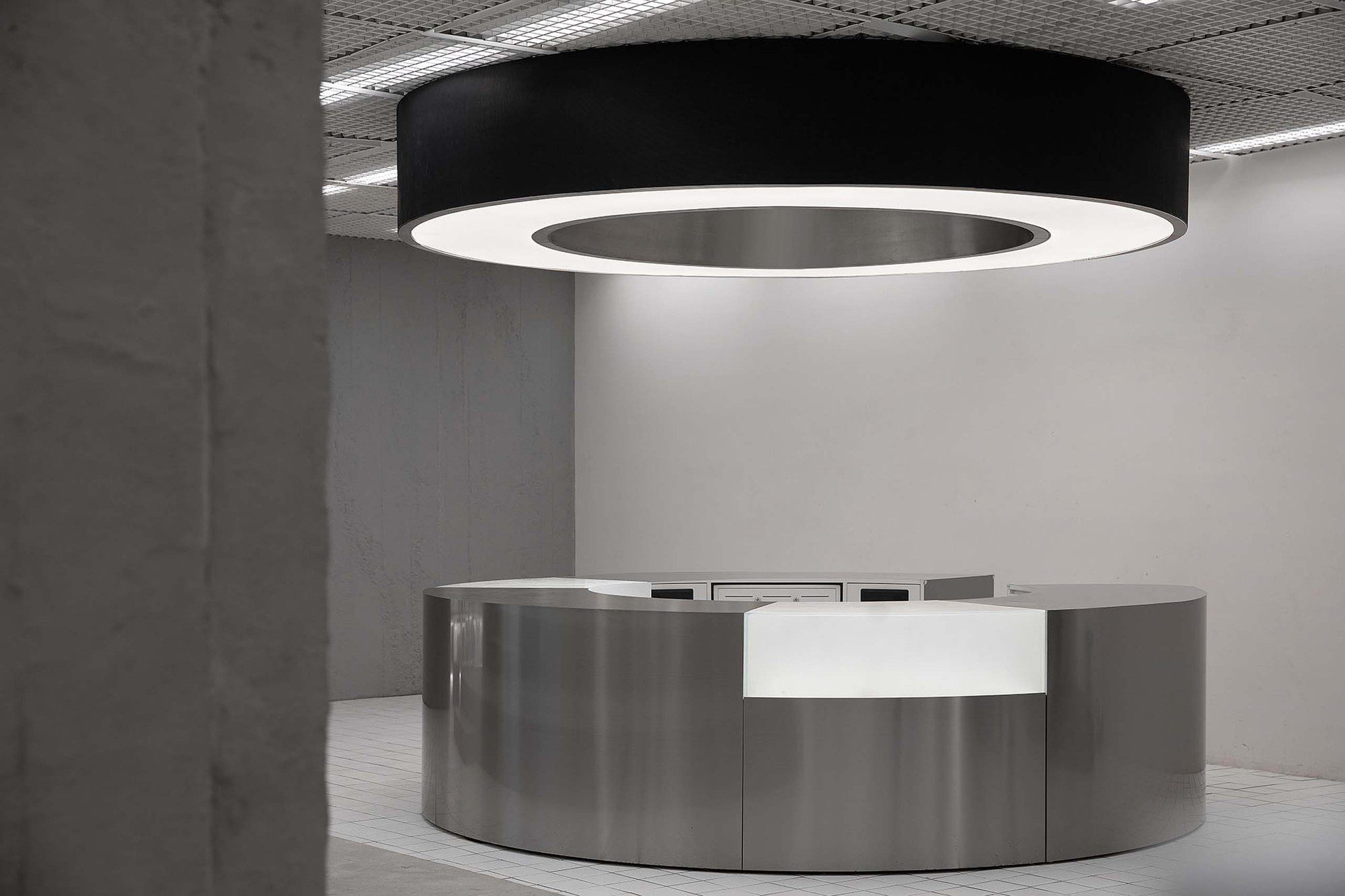 X11 Global Flagship Store